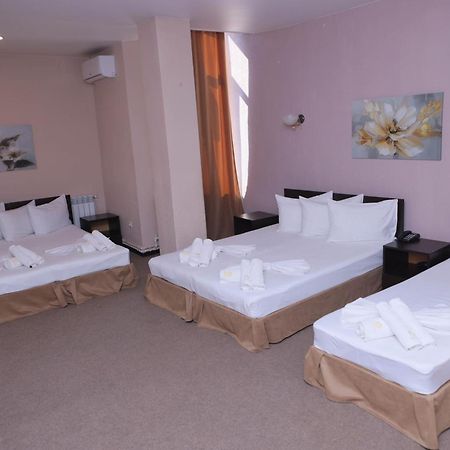 Richmind Hotel Vagharshapat Luaran gambar