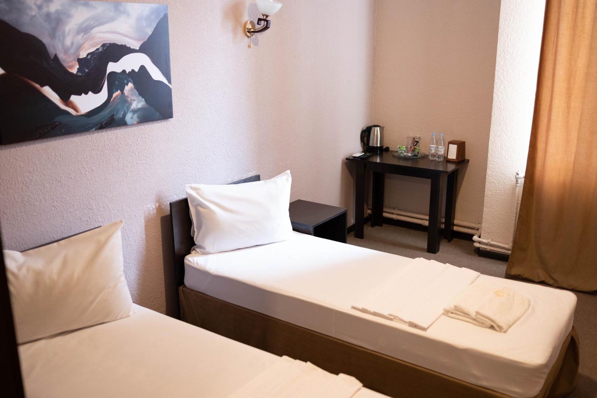 Richmind Hotel Vagharshapat Luaran gambar