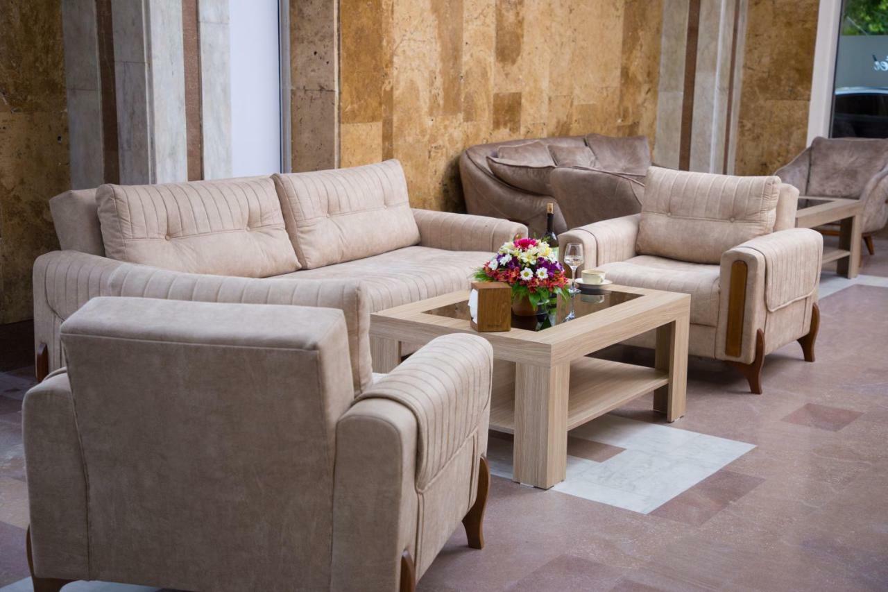 Richmind Hotel Vagharshapat Luaran gambar