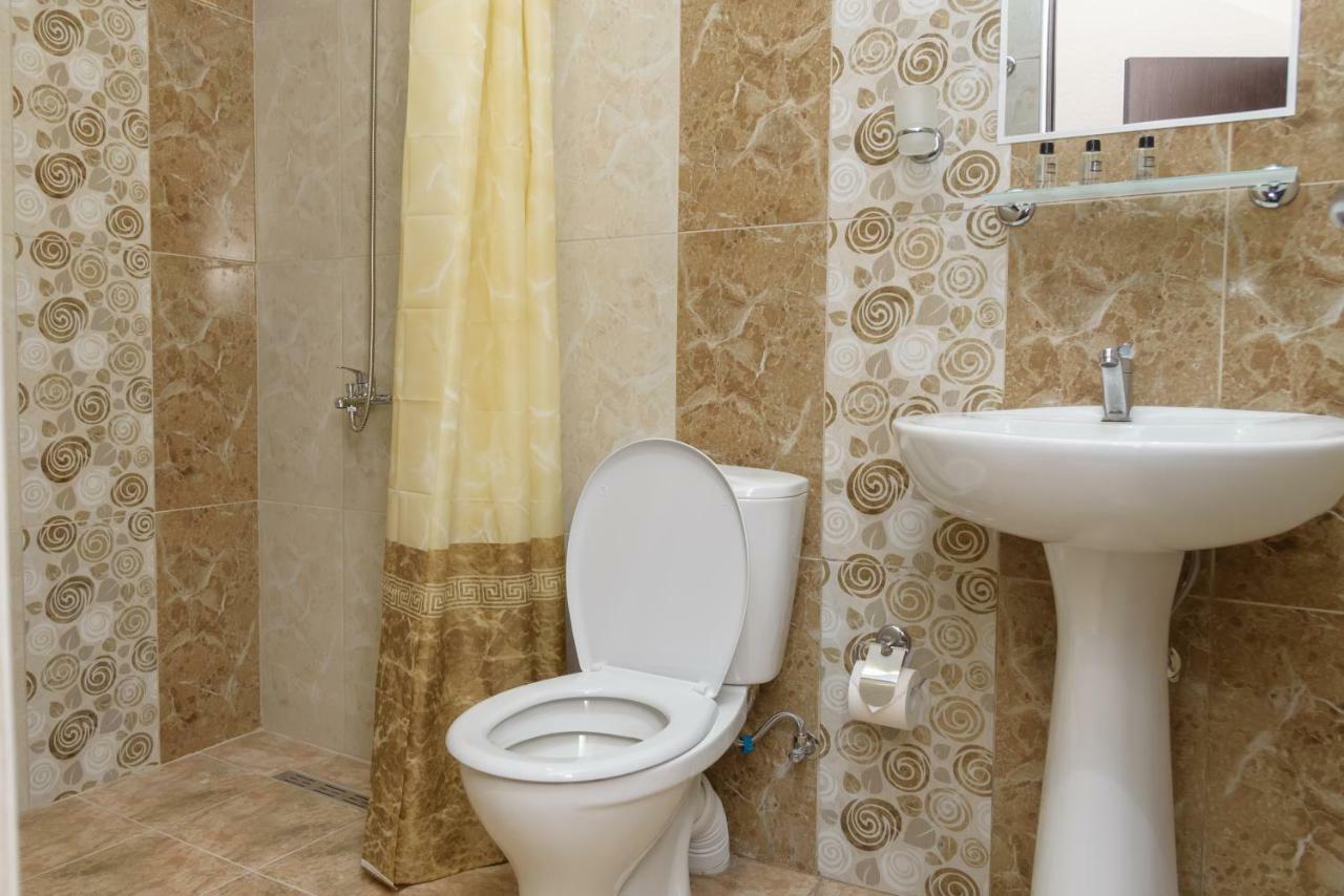 Richmind Hotel Vagharshapat Luaran gambar
